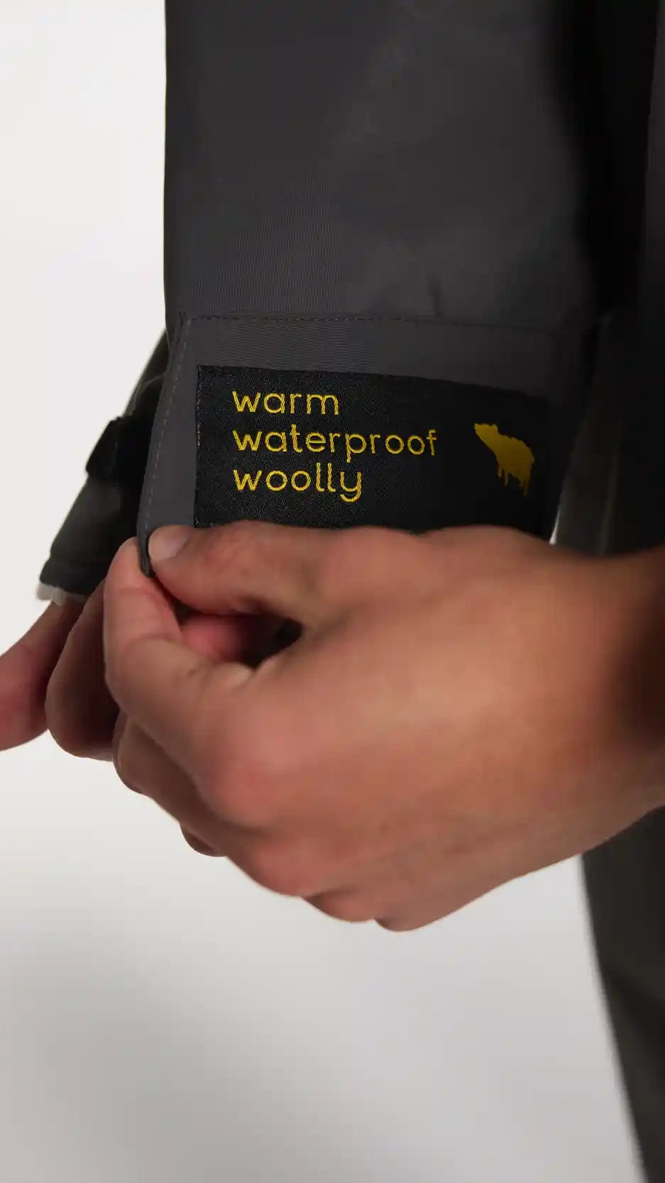 コート caramel BEAR COAT, CHARCOAL MELTON Men's Charcoal – Woolly Bear Outerwear